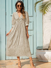 Bedrucktes Swing-Kleid mit mittellangen Ärmeln